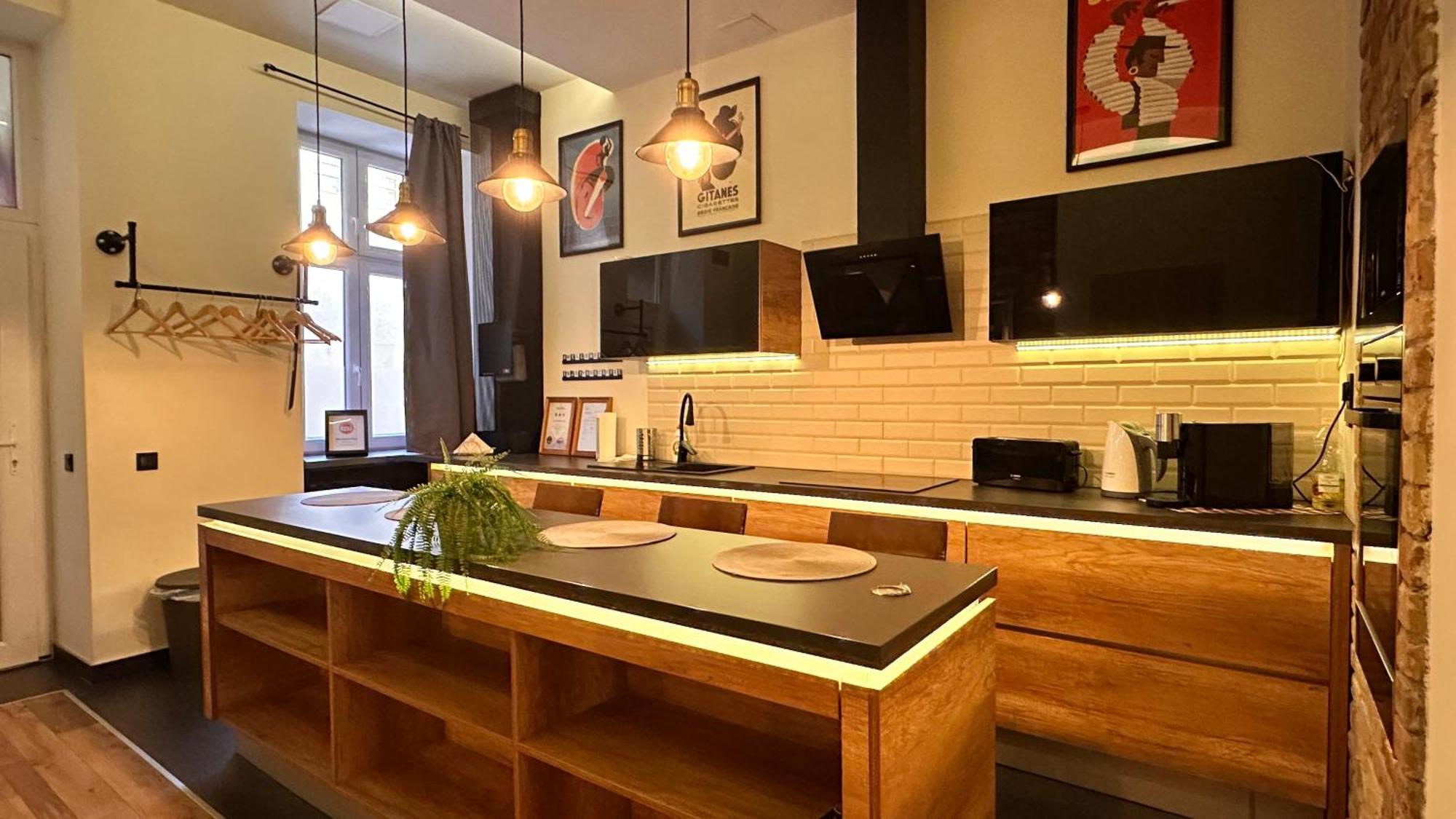 Ultra Modern Home Budapest Eksteriør billede